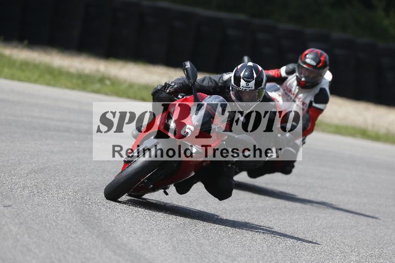/27 12.06.2025 Ducati Schweiz Trackday Warmup  ADR/blau-bleu/6